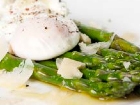 Asparagus with Poached Eggs and Parmesan Shavings